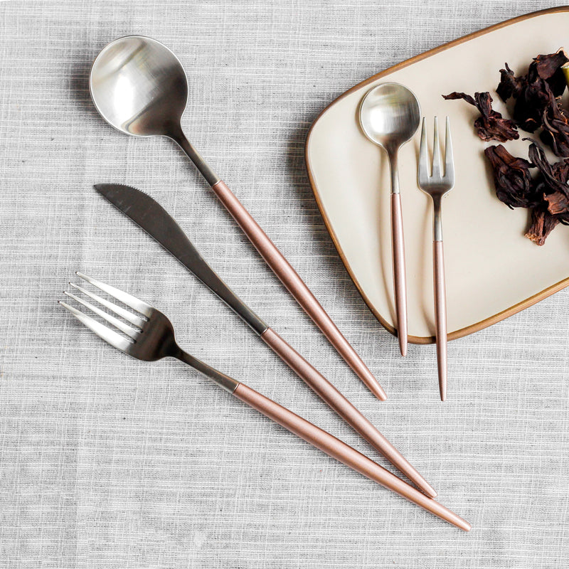 Elevate Your Dining Experience with Our Stainless Steel Cutlery Set